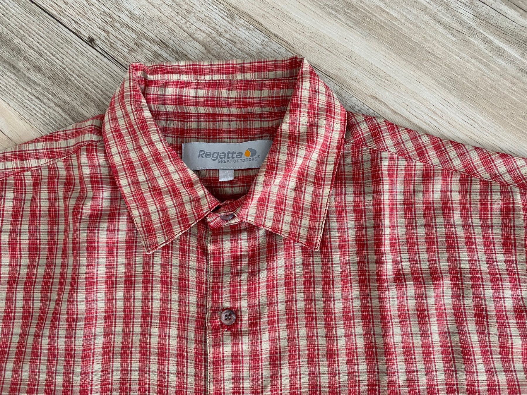 Camicie: Regatta SommerHemd, Rot/Beige Kariert – Usato da Hunzenschwil venduto da heb_blr9 2