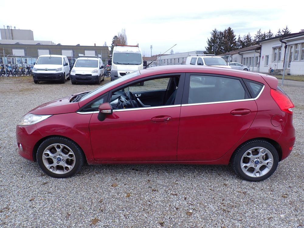 FORD FIESTA 1.4i 2