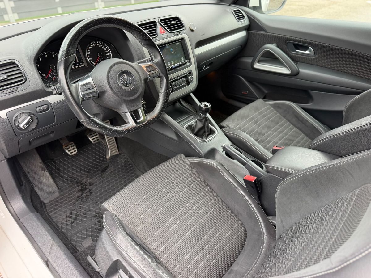 VW Autos: VW Scirocco 1.4 TSI weiss 2012  – D'occasion à Döttingen par jeny77 6