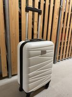 Hartschalenkoffer mit Rollen