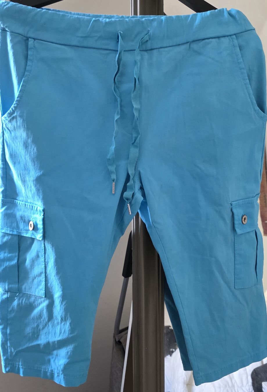 Hosen: Pantalon 3/4 /short bleu turquoise – Gebraucht aus Yverdon-les-Bains von van_dq65 6