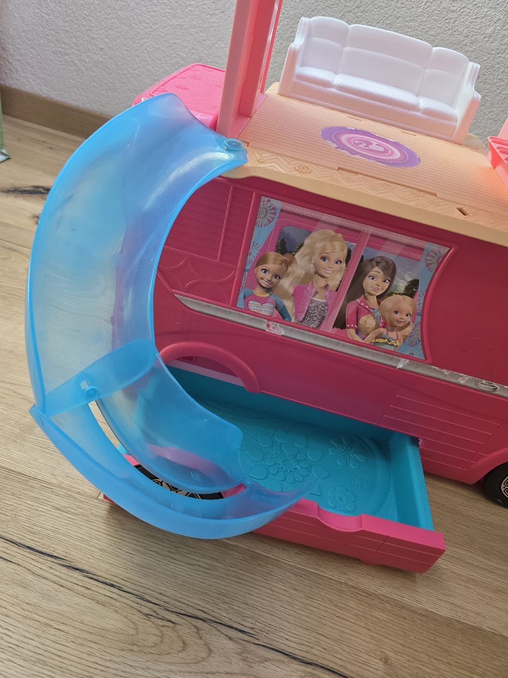 Giocattoli: Barbie Wohnmobil mit Rutsche – Usato da Toffen venduto da ver_x68f 2
