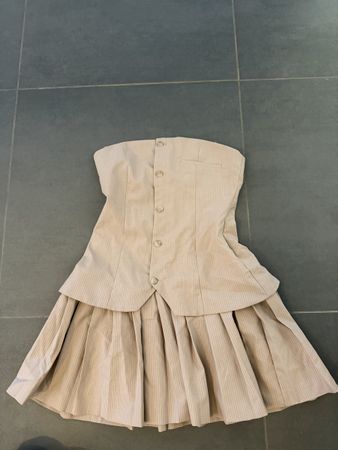 Trägerloses Kleid Grösse M