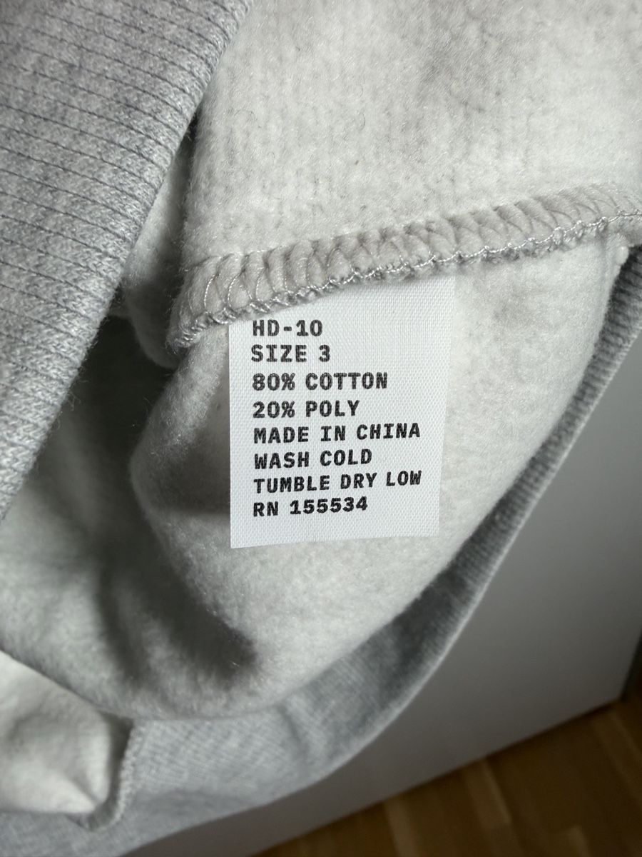 Maglioni & Felpe: Yeezy SZNX HD-10 Size 3 New – Nuovo e nell'imballaggio originale da Wittenbach venduto da therealmoonstone 2