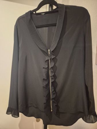 Schwarze Bluse mit Reissverschluss