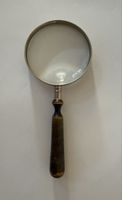 Lupe mit Holzgriff und Metallrand Durchmesser 8 cm