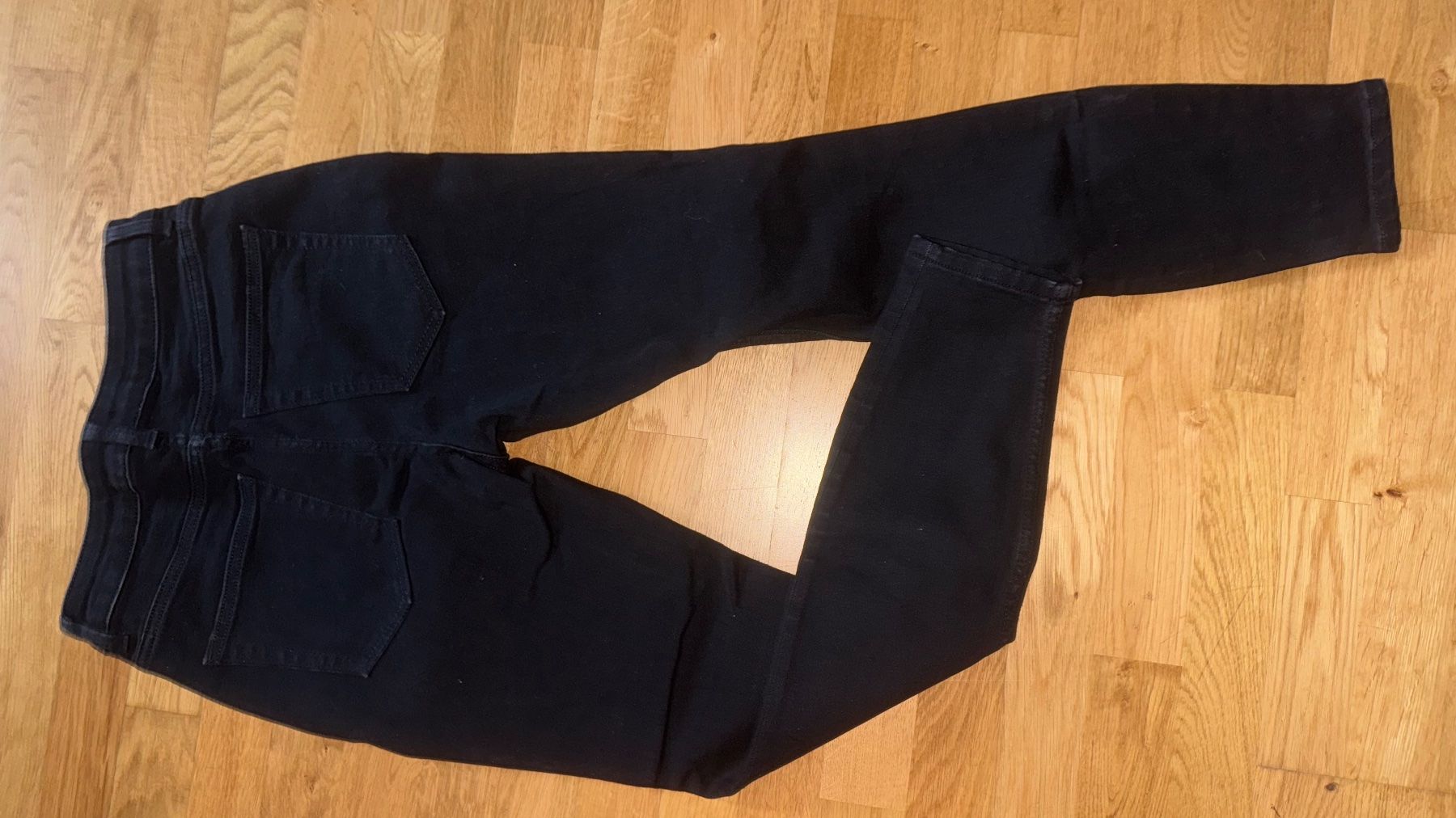 H&M Jeans: Jeans H&M Divided, 38 – Usato da Gümligen venduto da morticiaaddams 2