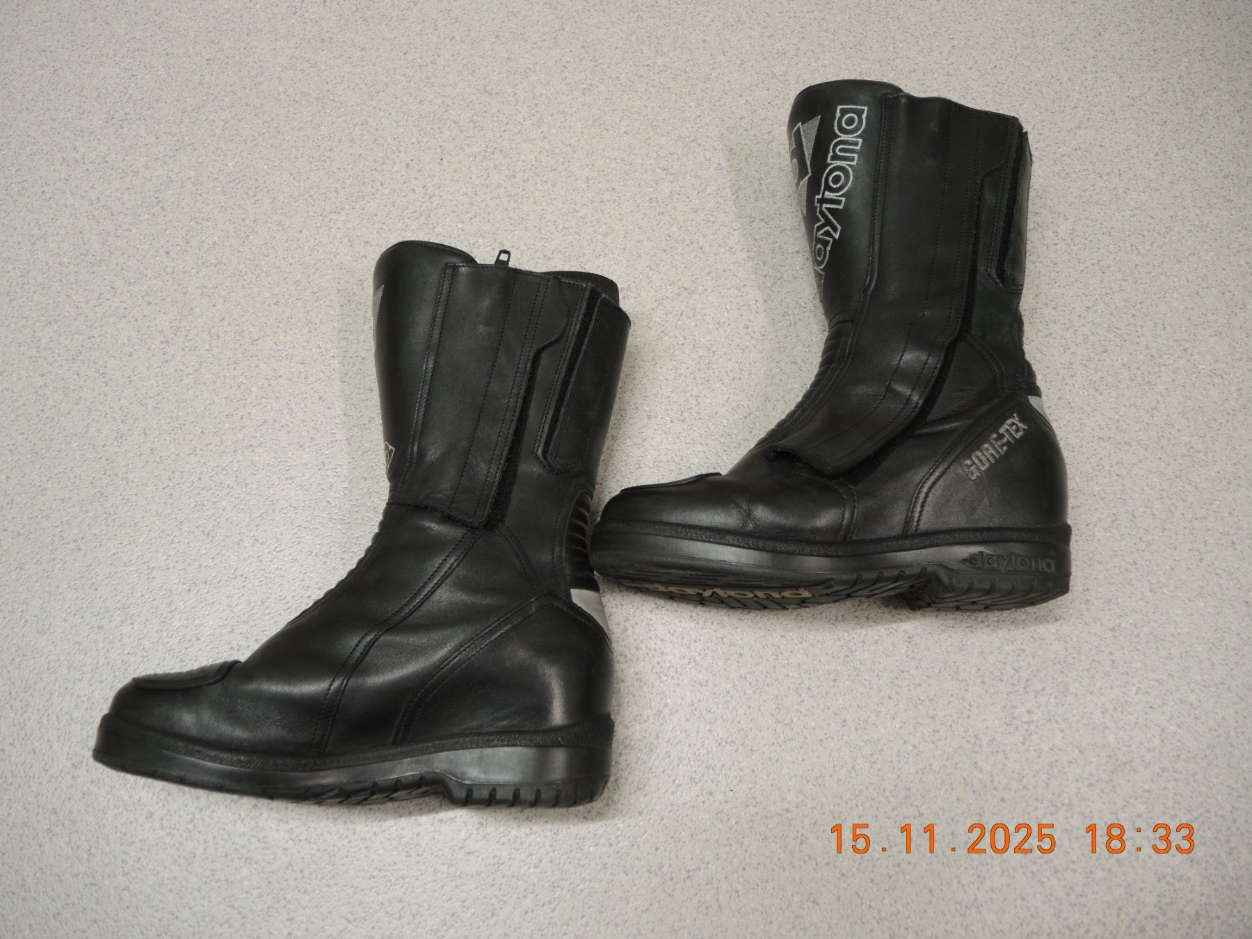 Scarpe da donna: Motorradstiefel Damen – Usato da Aarwangen venduto da Chaos2.0 2