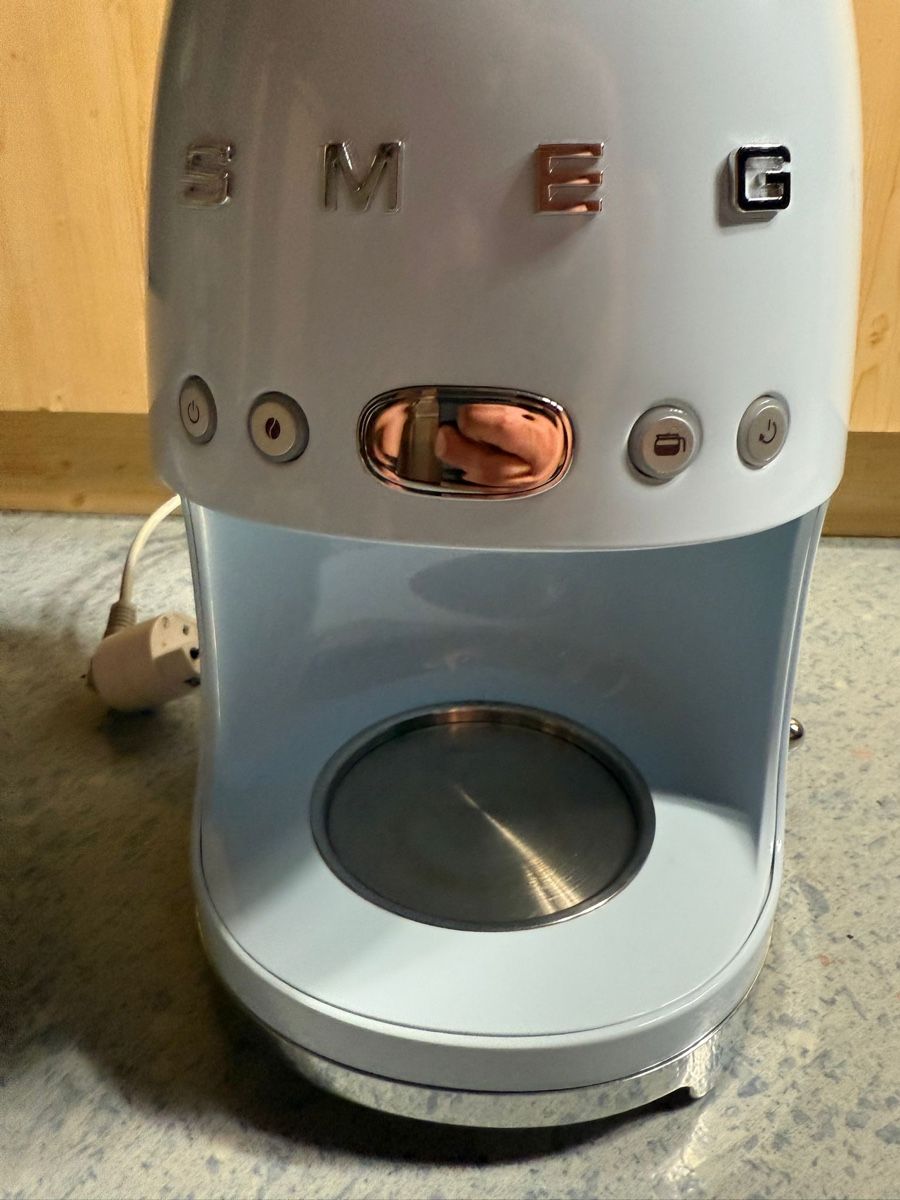Smeg Macchine per caffè & Macchine per espresso: SMEG Filterkaffeemaschine, hellblau, neuwertig, Top! – Usato da St. Gallen venduto da avl_k5my 1