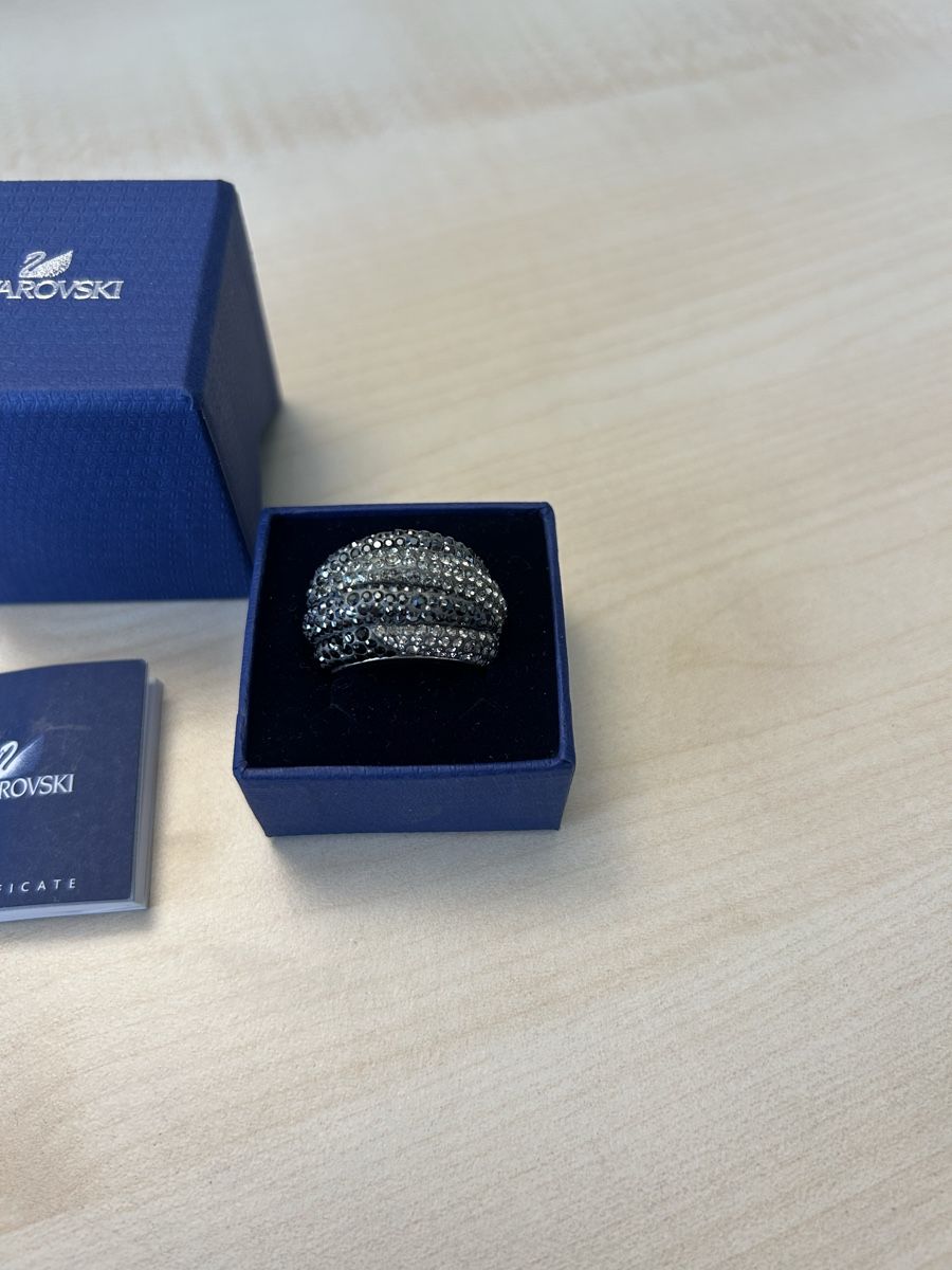 Swarovski Ringe: Swarovski Ring mit Kristallen Grösse 60 – Neu (gemäss Beschreibung) aus Zuchwil von celixne 3