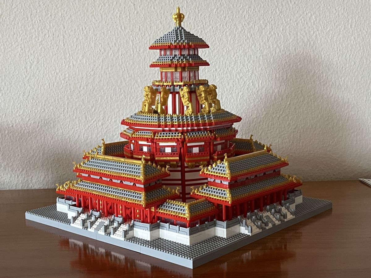 Baukästen: Bauset - Chinesischer Palast LZ8200 – Gebraucht aus Basel von Cmueggi 1