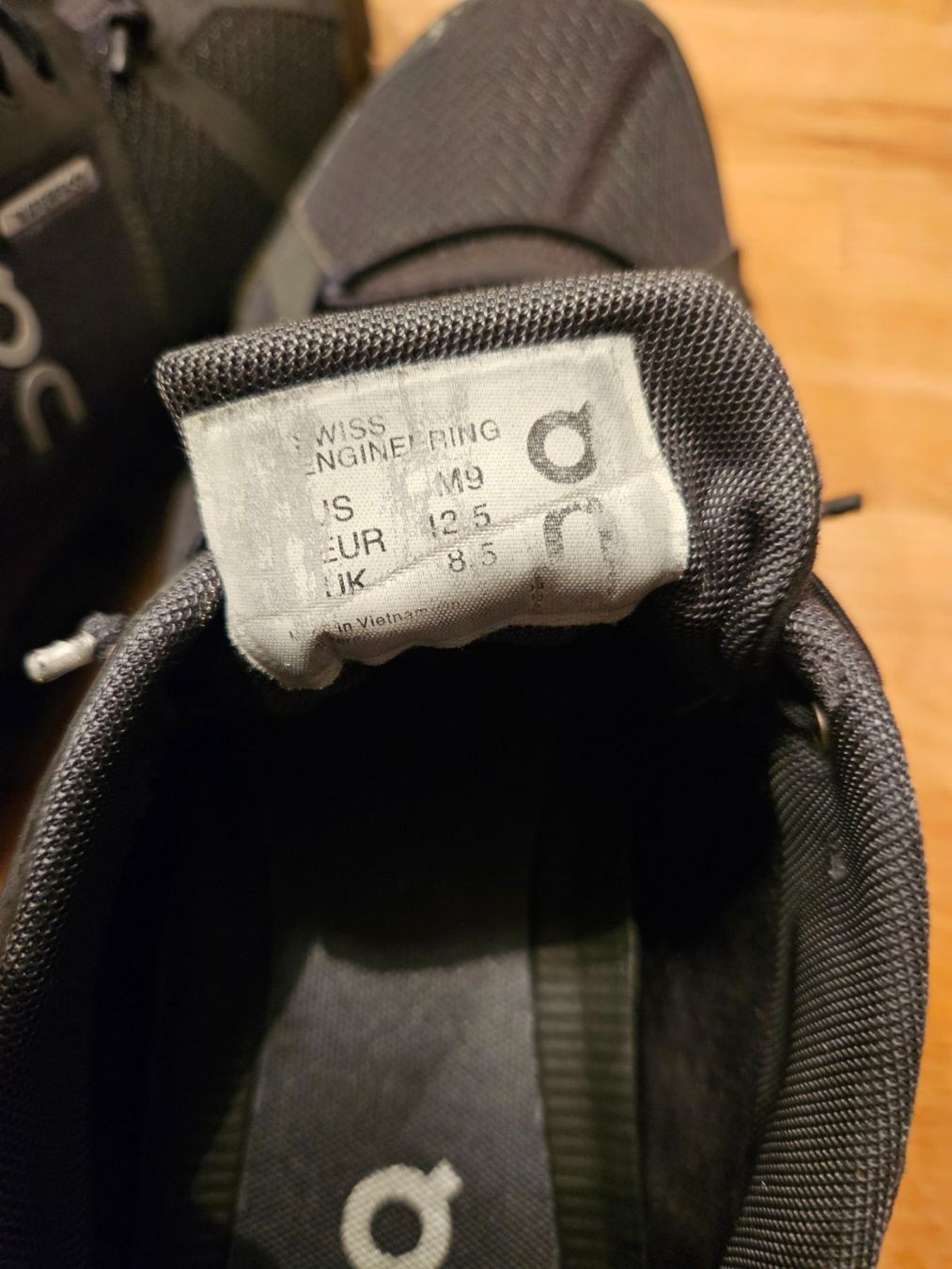 On Herrenschuhe: On Cloud TOP Occ. Lauf-Freizeit- Schuhe Waterproof Gr. 42,5 – Gebraucht aus Einsiedeln von Salusa 9