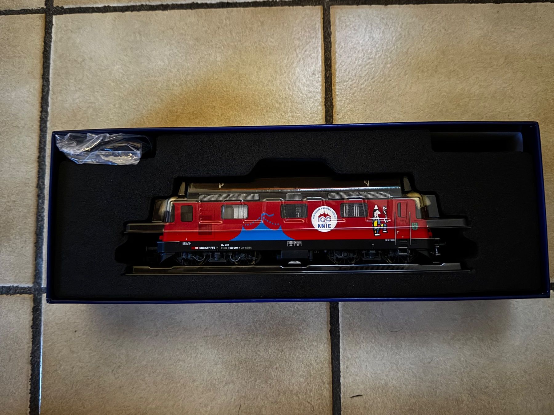 Roco Modellini di ferrovie: RE 4/4-2 Knie roco Dcc digital neuve – Usato da Genève venduto da den_8z8h 2