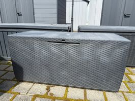 Grosse Gartenbox / Auflagenbox, Kunststoff, Grau, Top!