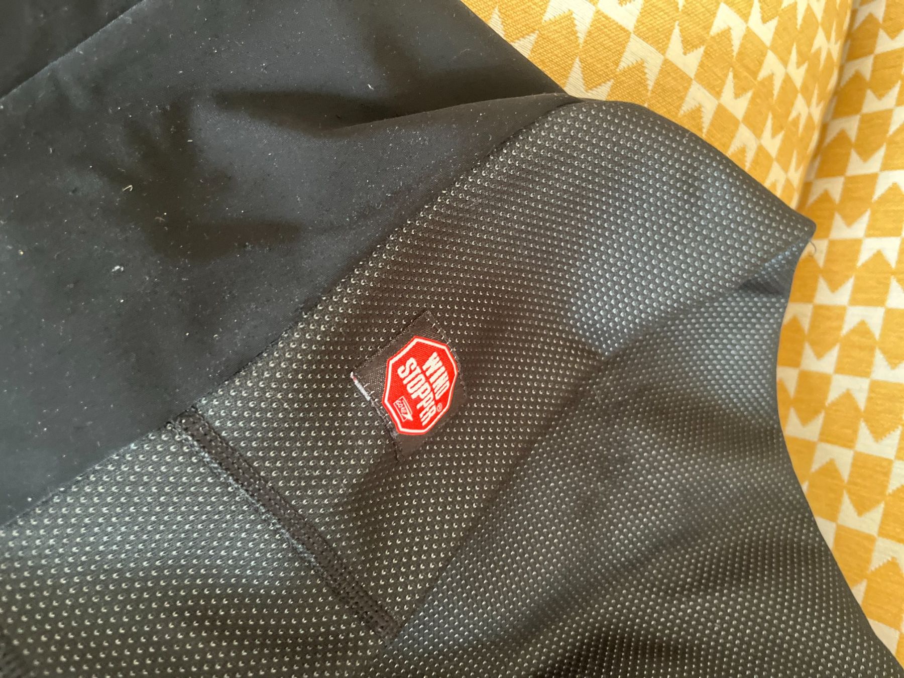 Hosen: GORE Bike-Trägerhose mit Windstopper | Grösse L – Gebraucht aus St. Gallen von BikeladyShop 3