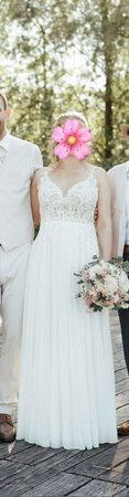 Traumhaftes Hochzeitskleid mit tollem Rücken von Amera Vera