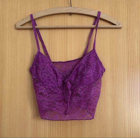 Top violet en dentelle - taille XS - sans étiquette