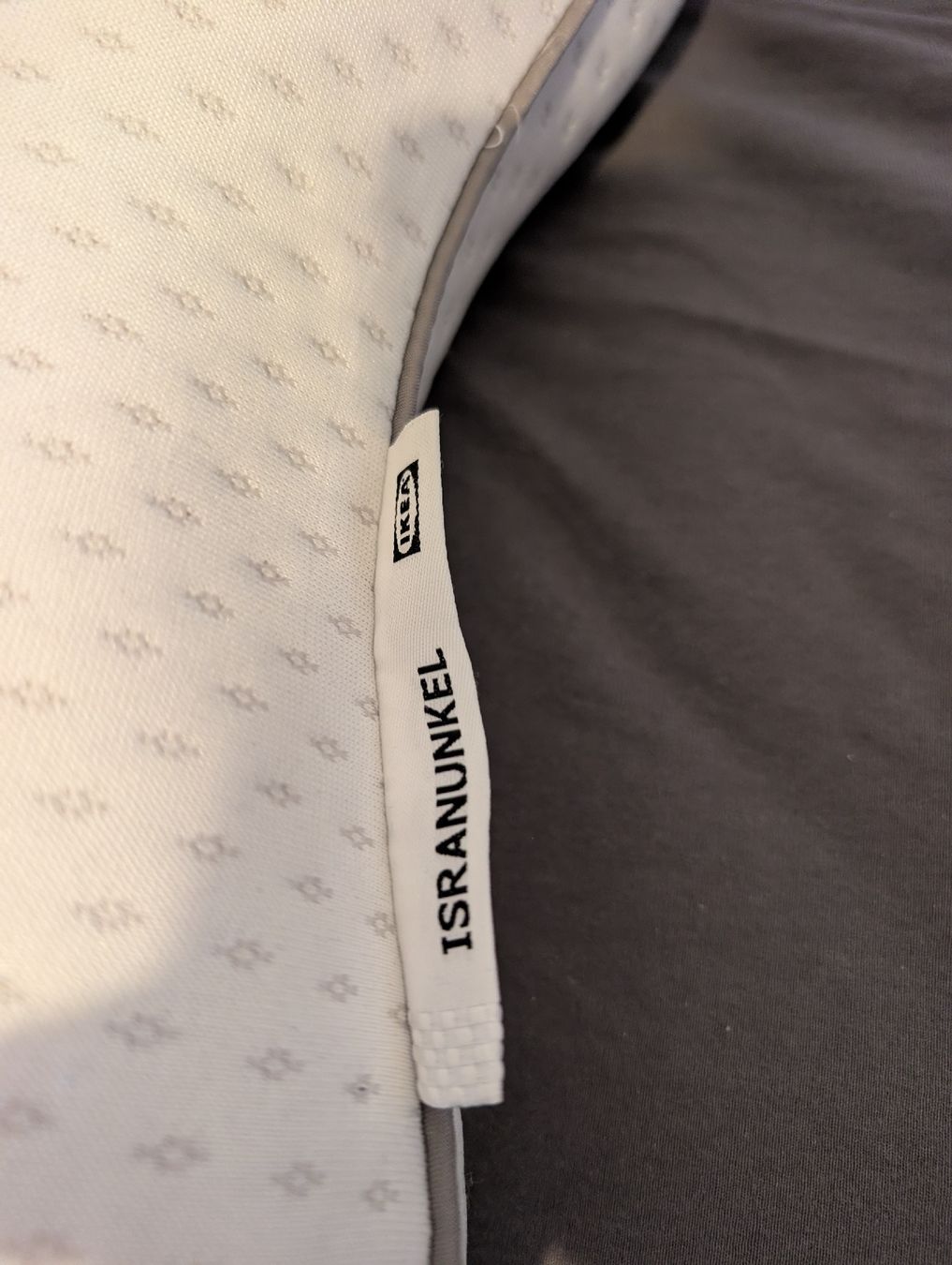 Ikea Kissen: Coussins Ikea multiposition  – Gebraucht aus Geneve von bea_l6cf 2