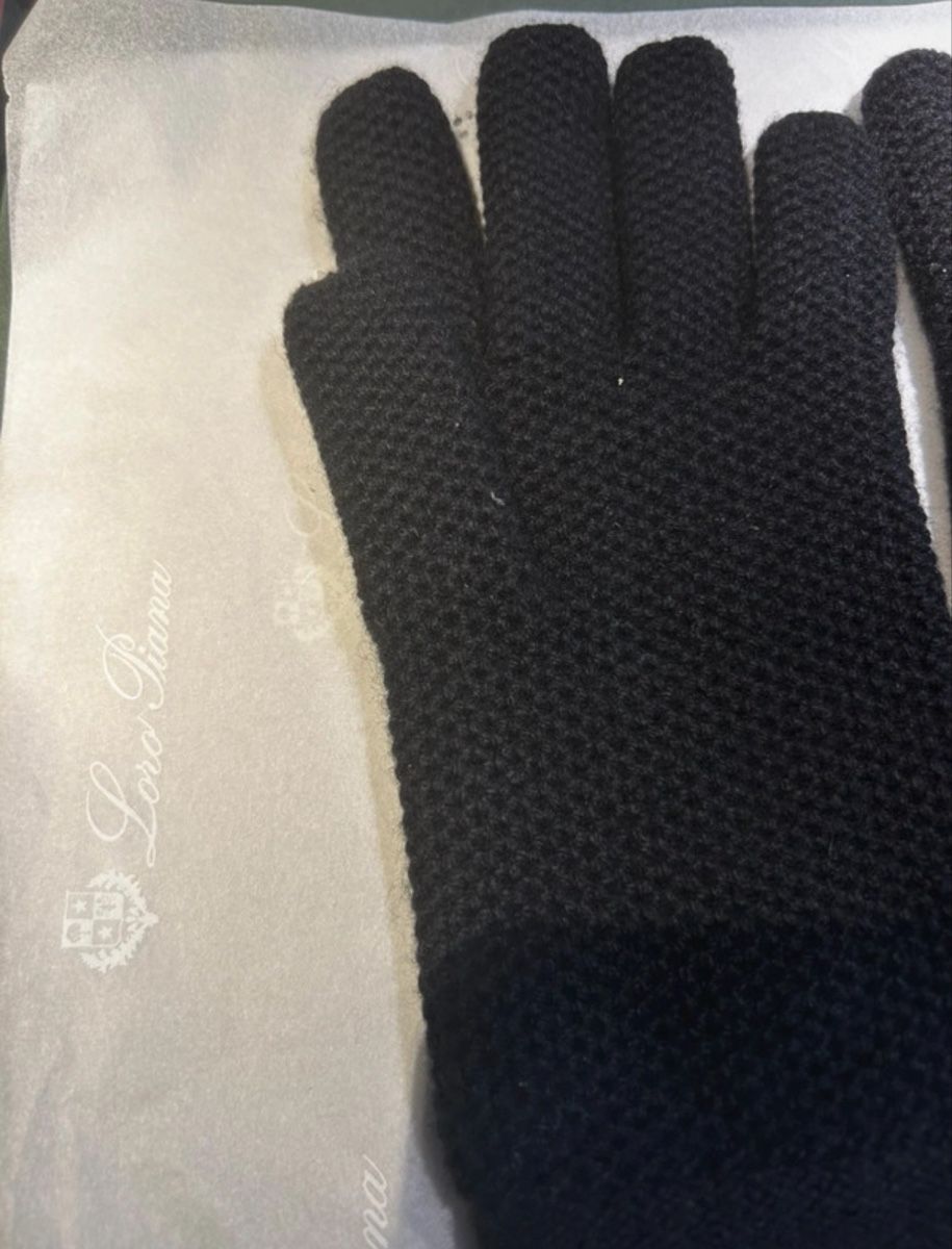 Loro Piana Guanti & manicotti: Loro Piana Cachemire gloves  – Nuovo (secondo la descrizione) da Plan-Les-Ouates venduto da Loved_Panda_Clothing 4