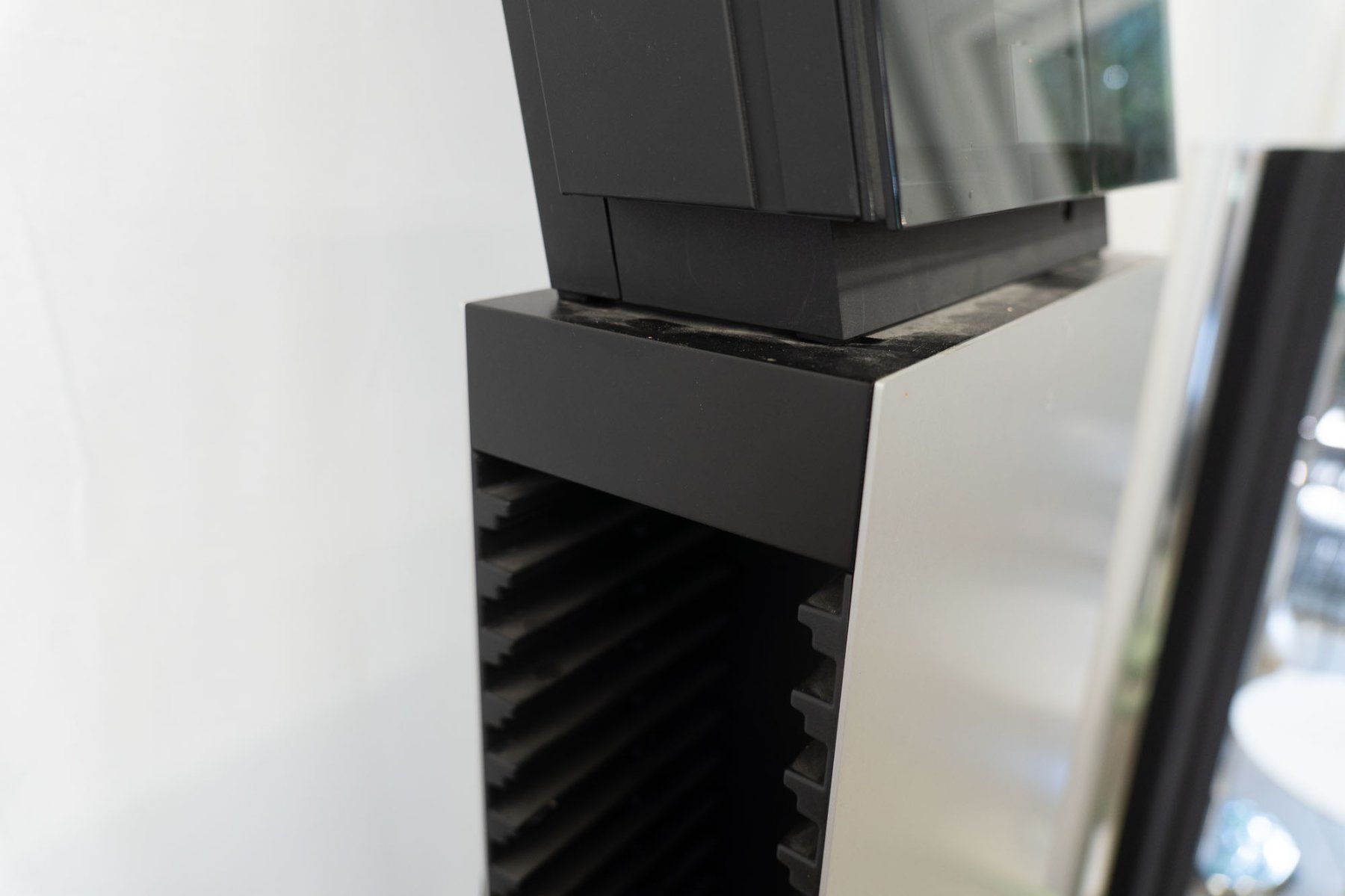 Bang & Olufsen Sistemi audio & multimediali: B&O BeoSound Ouverture mit 2 Standlautsprechern - Ref. 07/35 – Usato da Au ZH venduto da BrockiAu 4