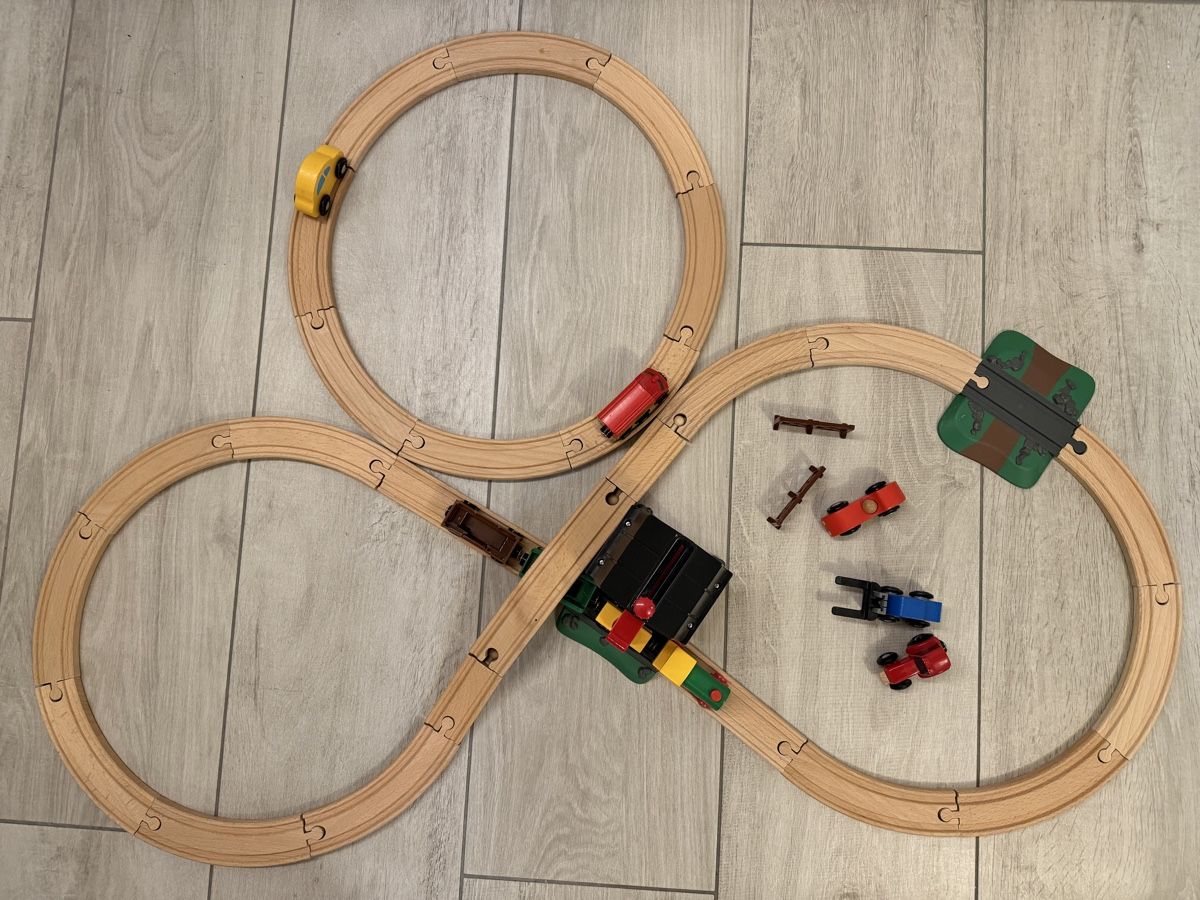 Brio Giocattoli: Brio Holzeisenbahn  – Usato da Schaffhausen venduto da HoneyBunny01 1