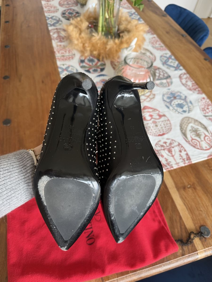 Navyboot Scarpe da donna: Navyboot Pumps Leder mit Nieten Gr.38 – Usato da Meggen venduto da con_5djh 2