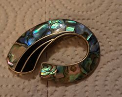 Broche en nacre