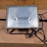 halogenscheinwerfer