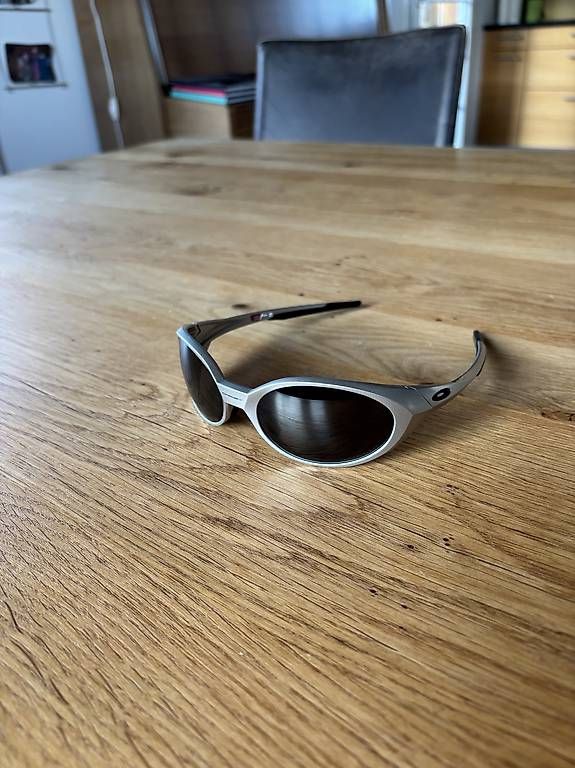 Oakley Occhiali & Lenti: Oakley Eyejacket Redux Silver Sonnenbrille – Usato da Herisau venduto da eve_lh6l