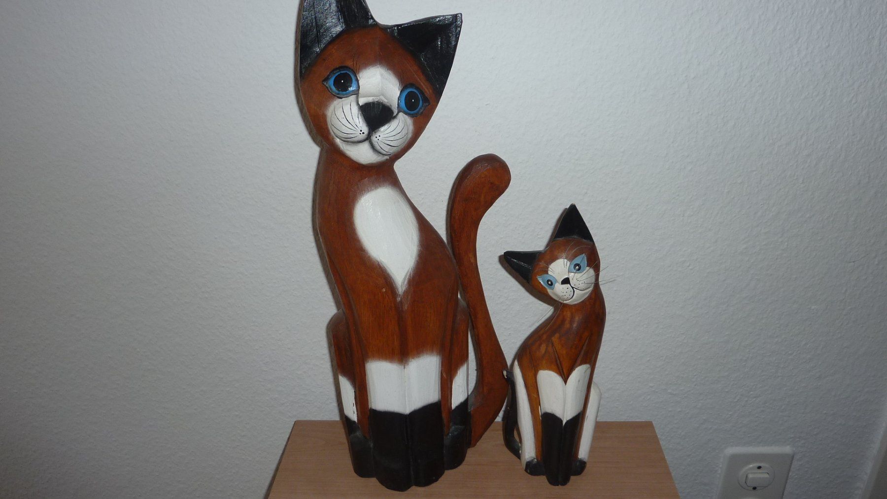 Figuren: 2 holz katzen – Neu (gemäss Beschreibung) aus Füllinsdorf von pmarkus