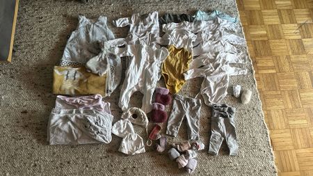 Baby Kleiderpaket Newborn Gr. 50–56 Bodys Strampler