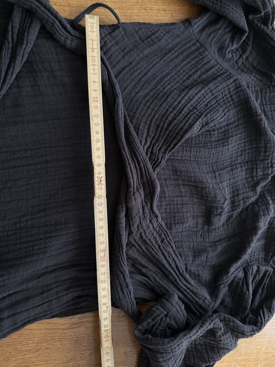 Vestiti: schwarzes Zara Kleid – Usato da Siebnen venduto da koschitoschi 3