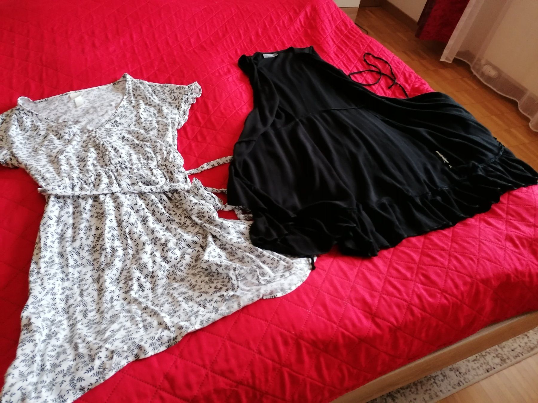 Lotti di vestiti: Kleiderpaket mit Allerlei Oberteilen – Usato da Bassersdorf venduto da maga1g 2