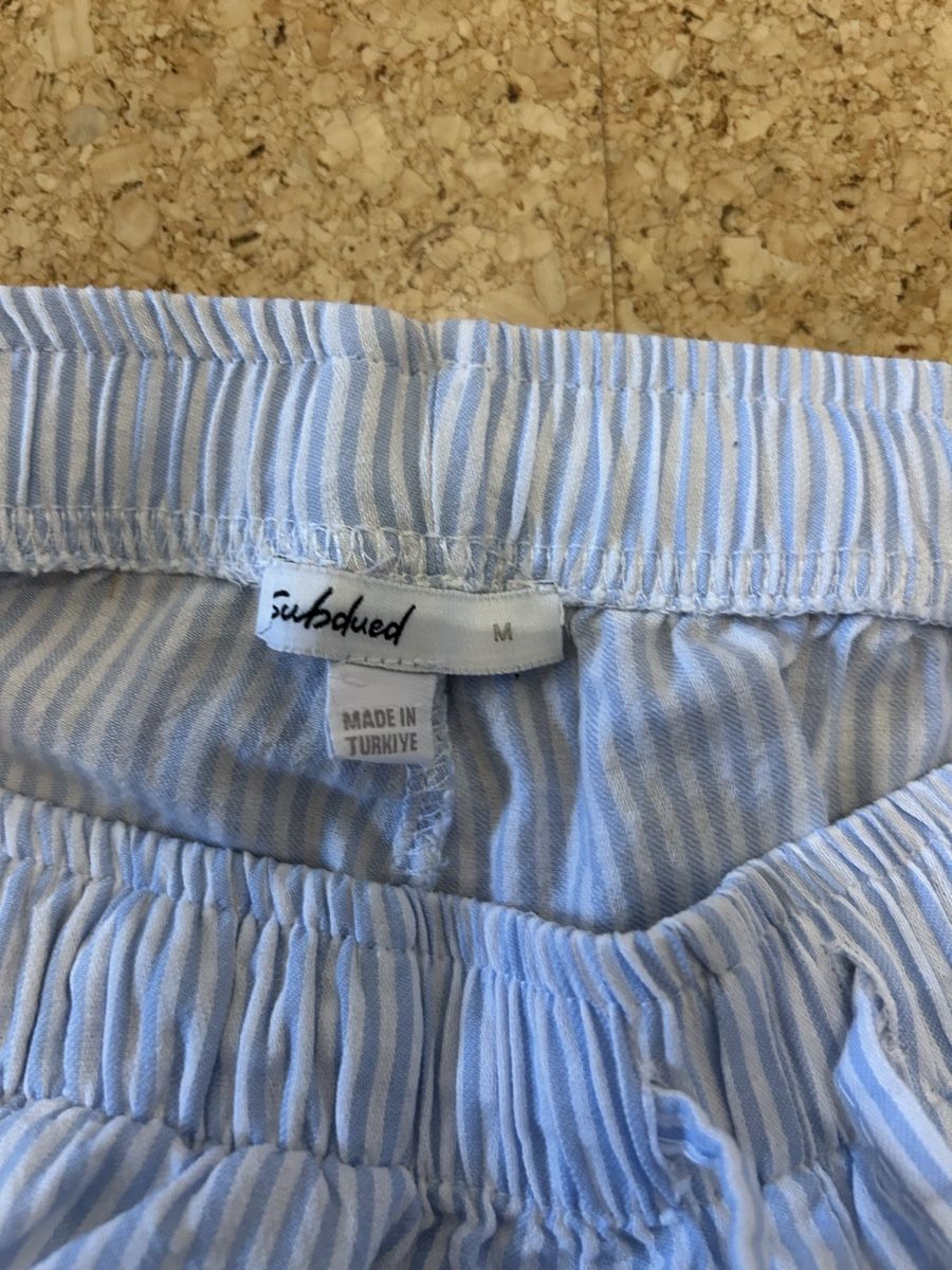 Pantaloni: gestreifte leinenhose M – Usato da Schmitten FR venduto da let_k9yc 3