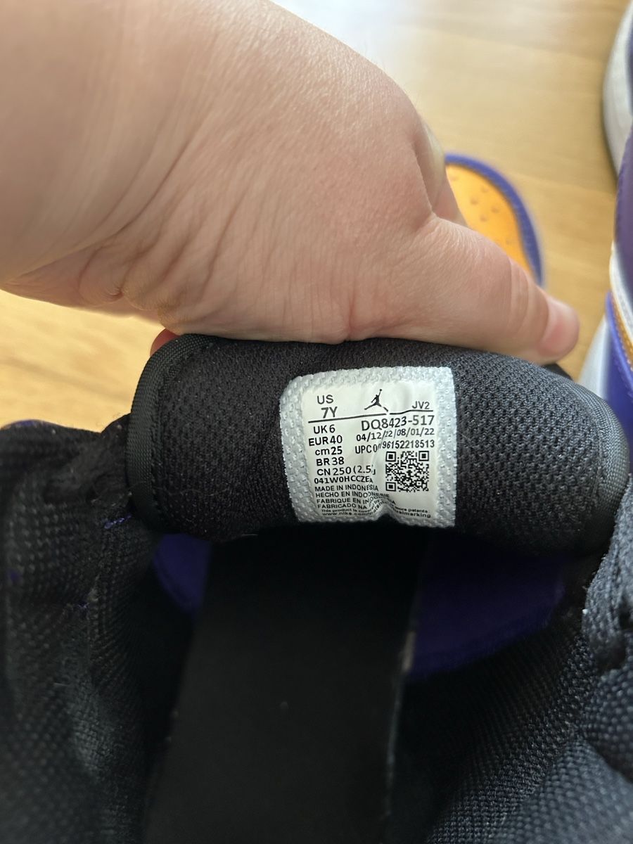 Jordan Herrenschuhe: Nike Jordan 1 Grösse 40 – Gebraucht aus Embrach von Ladybug87 4