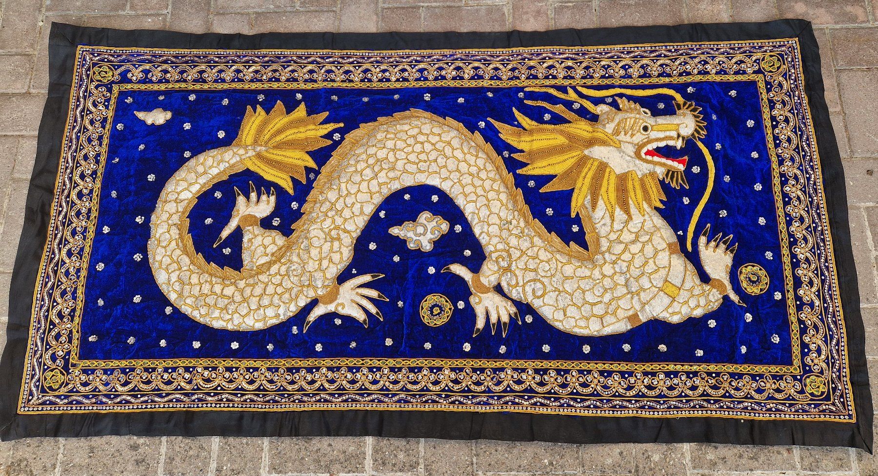Teppiche: Drache Teppich – Gebraucht aus Seedorf BE von Stibutz 1