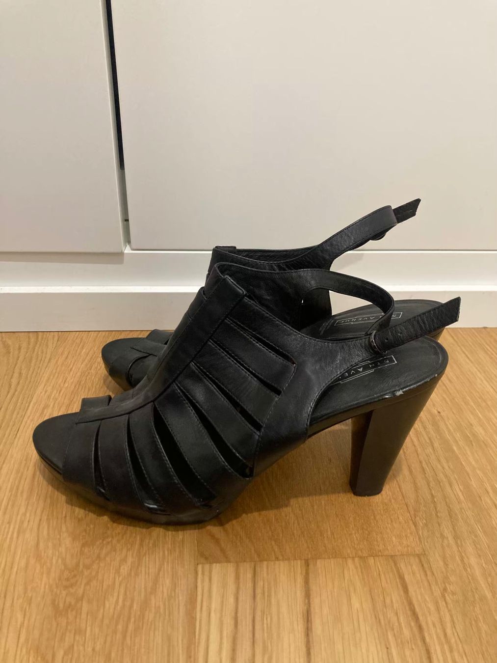 Scarpe da donna: Sandalen schwarz, Grösse 40 – Usato da Winterthur venduto da phi_hfs7 2