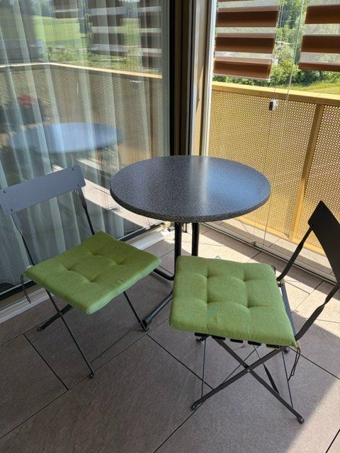 Micasa Set di tavolo e panche: Balkon Tisch-Set – Usato da Amriswil venduto da beornot