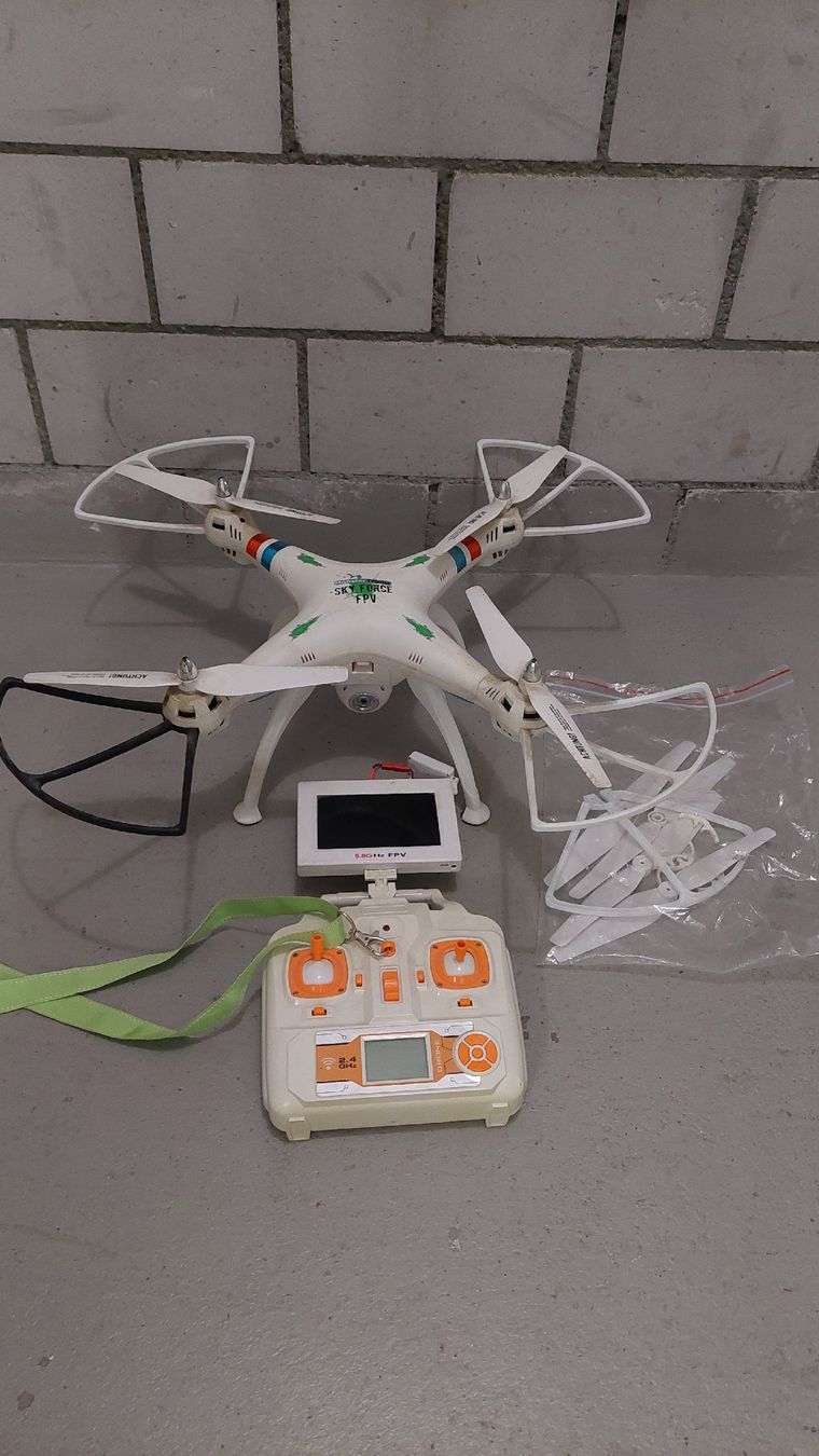 RC Modellbau: RC Quadrakoppter mit Kamera – Gebraucht aus Uster von Dmarra 2