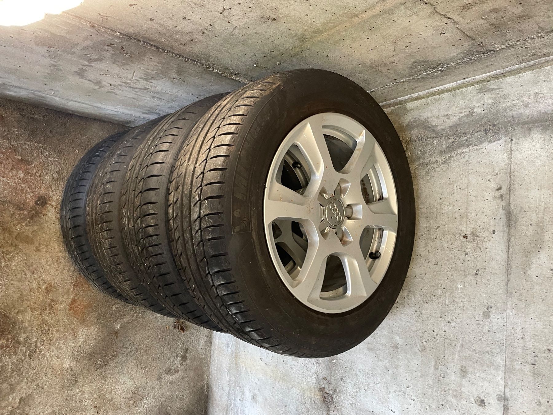 Pneus & Kompletträder: Audi A4 Räder 16 Zoll Sommerräder – Gebraucht aus Thun von ZS7 8