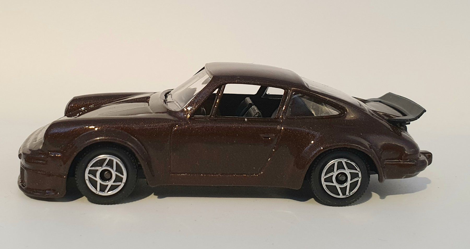 Solido Modellini d'auto: SOLIDO  Porsche 934 Turbo – Usato da Flawil venduto da RoverVitesse 1