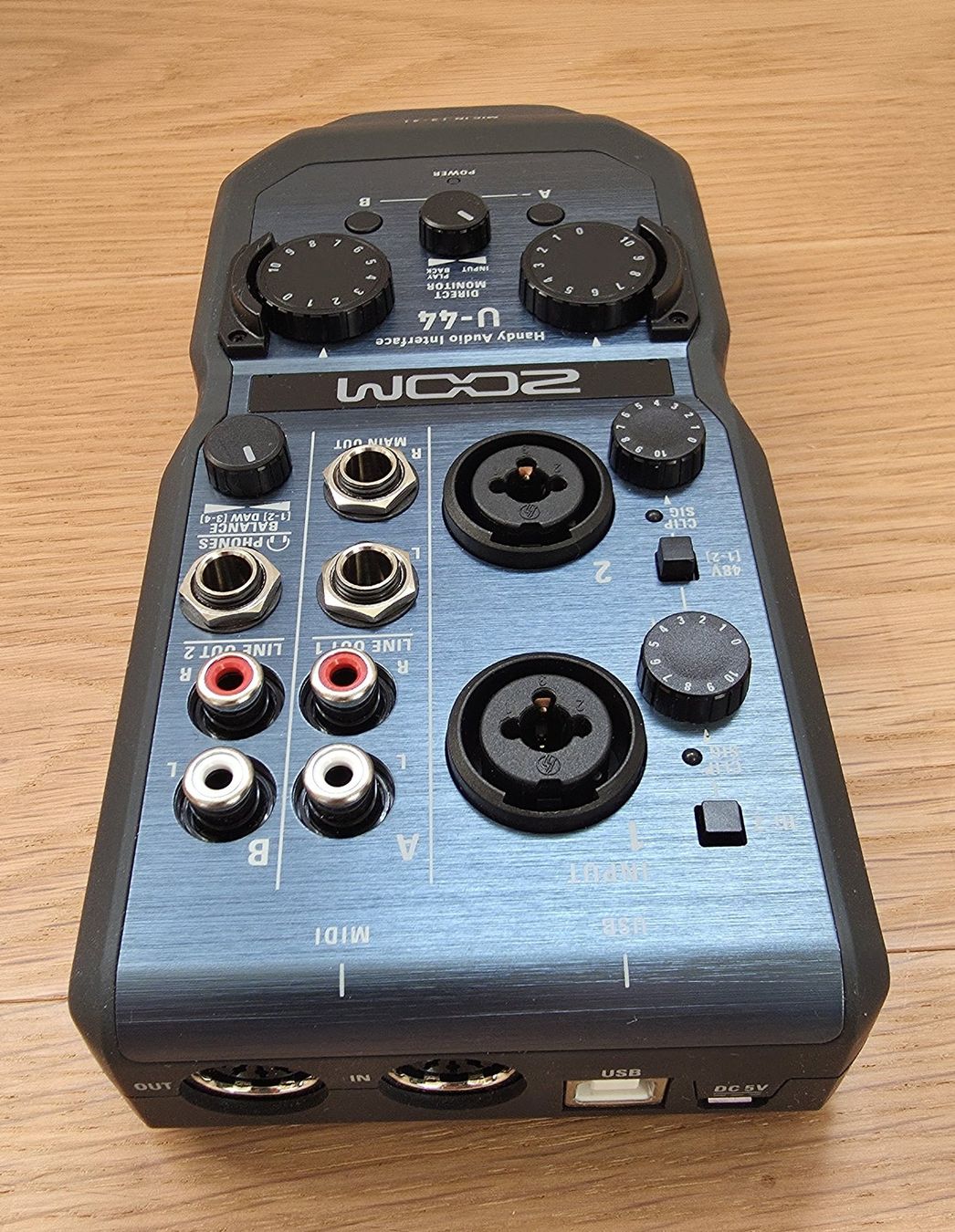 Zoom Attrezzatura per studi di registrazione: Zoom U-44 Handy Audio Interface gebraucht in OVP – Usato da Aarau venduto da Ahoffa 3