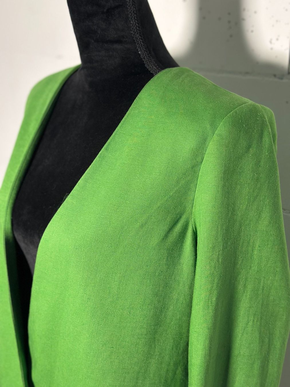Mango Jacken: Blazer Mango vert lin taille M NEUF avec étiquette – Neu (gemäss Beschreibung) aus Préverenges von whothefreshisfxck 1