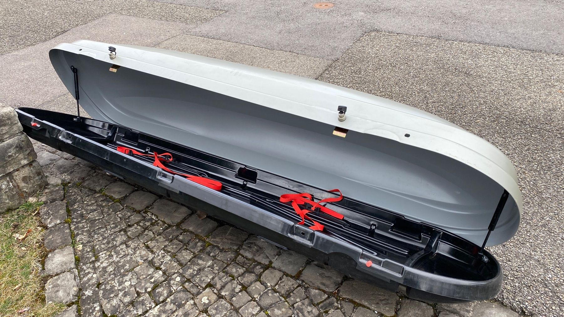 Box da tetto: VW Dachbox silbergrau – Usato da Jona venduto da Tombuktu 1