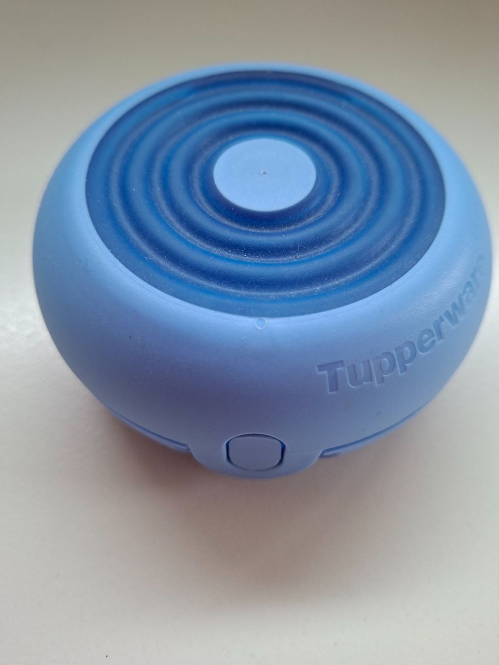 Tupperware Contenitori & Simili: Kleines Tupperware Böxli blau – Usato da Rafz venduto da findelmundo68