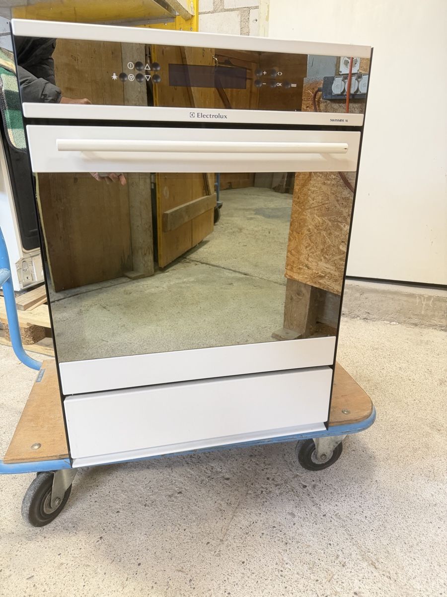 Herde: Electrolux Backofen Typ 91 SRV32EF – Gebraucht aus Rüdlingen von Lichee