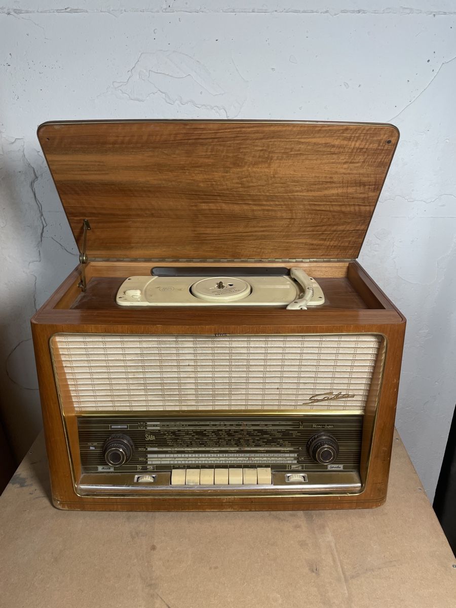 Saba Radio: Radio Plattenspieler SABA-Phono Super 9 – Difettoso da Fribourg venduto da JohnB4 1