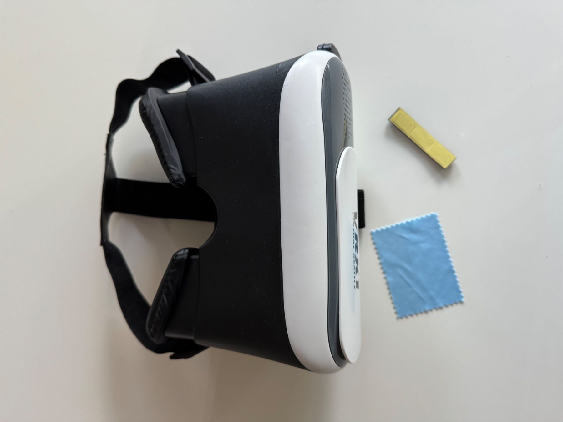 Casco VR: Virtual reality on your smart phone – Nuovo (secondo la descrizione) da Cologny venduto da PEACEANDLOVE 5