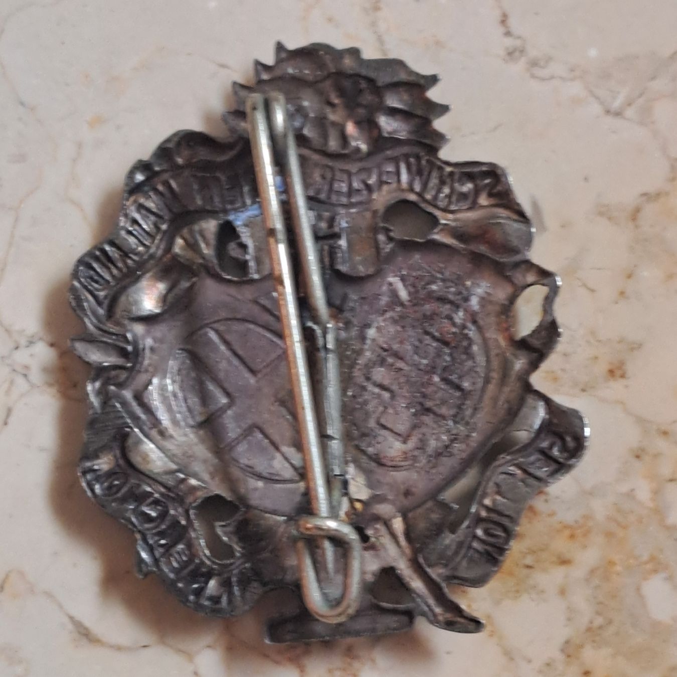Placchette & Badge: historisches Abzeichen Schweizer Verein Mailand  Männerchor  – Nuovo (secondo la descrizione) da Riehen venduto da Appia48 2
