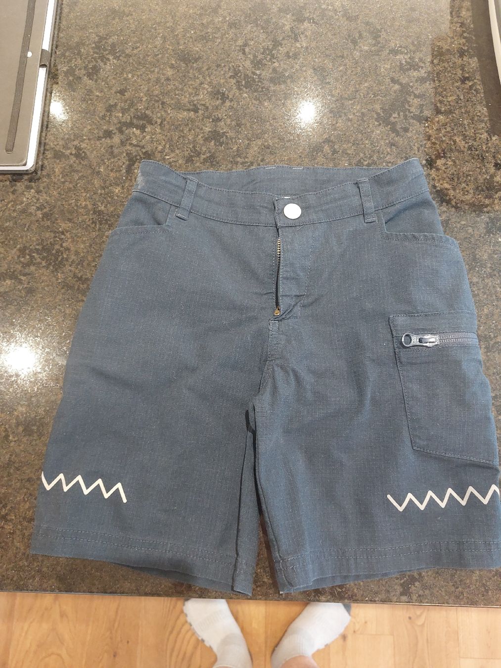 Namuk Pantaloni: Namuk kurze Hose – Usato da Andwil SG venduto da schreinermeister